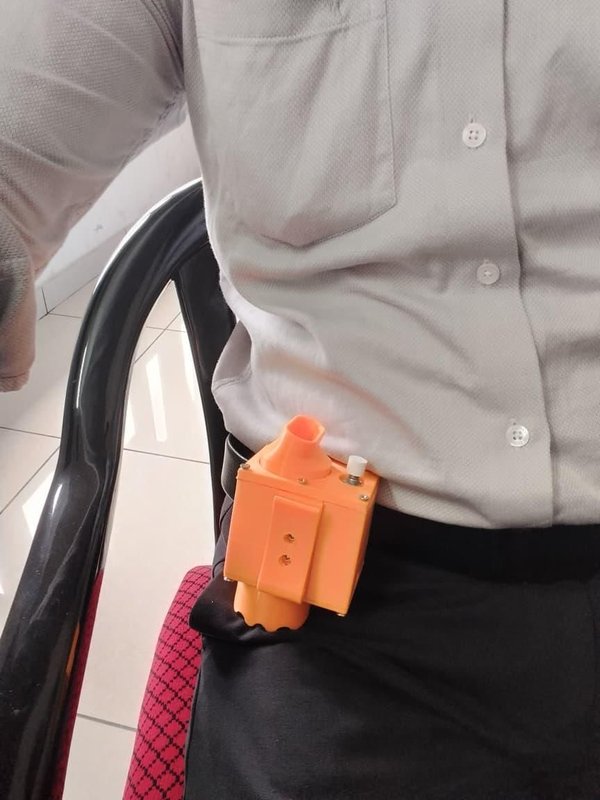 소개: AeroWear: 선풍기를 들고 다니지 말고 착용하세요