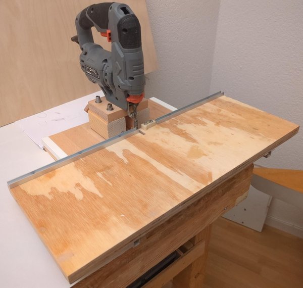 소개: DIY 직쏘 기반 박스 조인트(핑거 조인트) 기계
